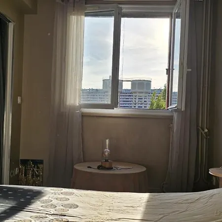 Le Calme Ensoleille Apartment Paris